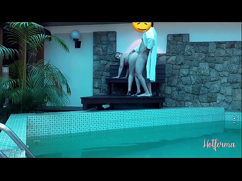 ❤️ Boss hovuza qulluqçu dəvət edir, lakin isti müqavimət göstərə bilmədi ❤️ Fəsişlər pornoda az.milf300com.ru ️❤